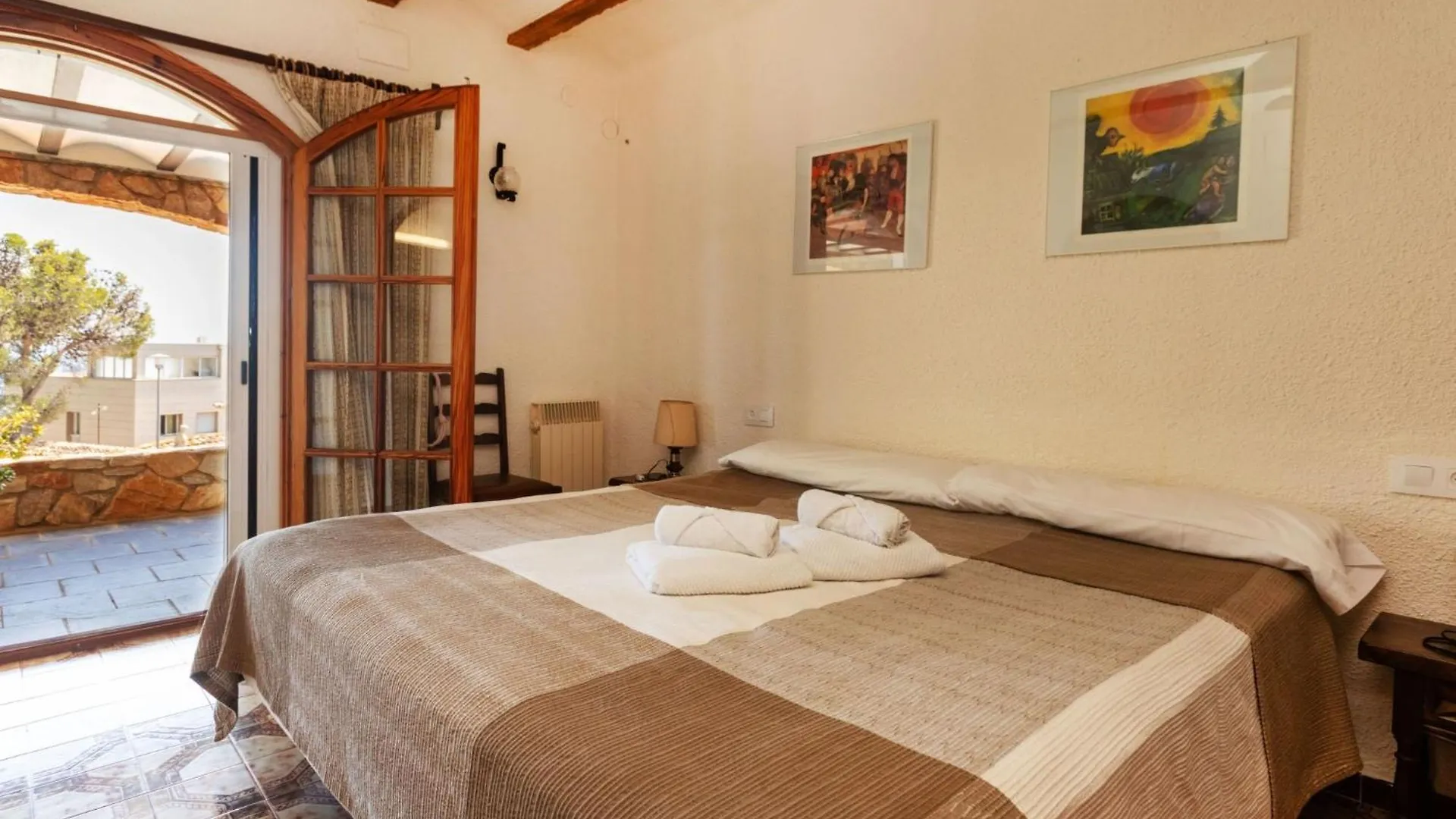 Villa Les Oliveres By Interhome Llanca